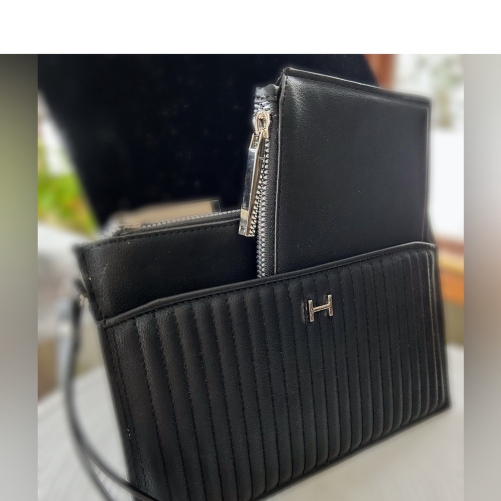 H by HALSTON Black Wristlet with Removable Pouch Set - NWOT